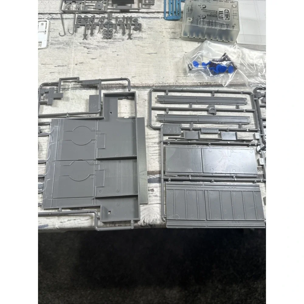 Faller Car System Start Set #161519 HO - Bahnubergang+LKW- New Old Stock OpenBox
